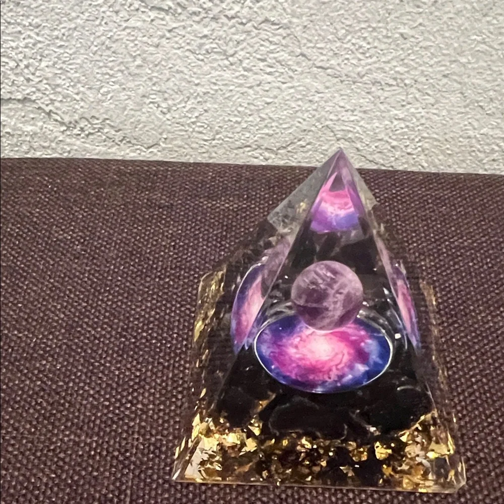 #1100**Orgone Pyramid with Cosmic Design and Gold Accents - Picture 4 of 14